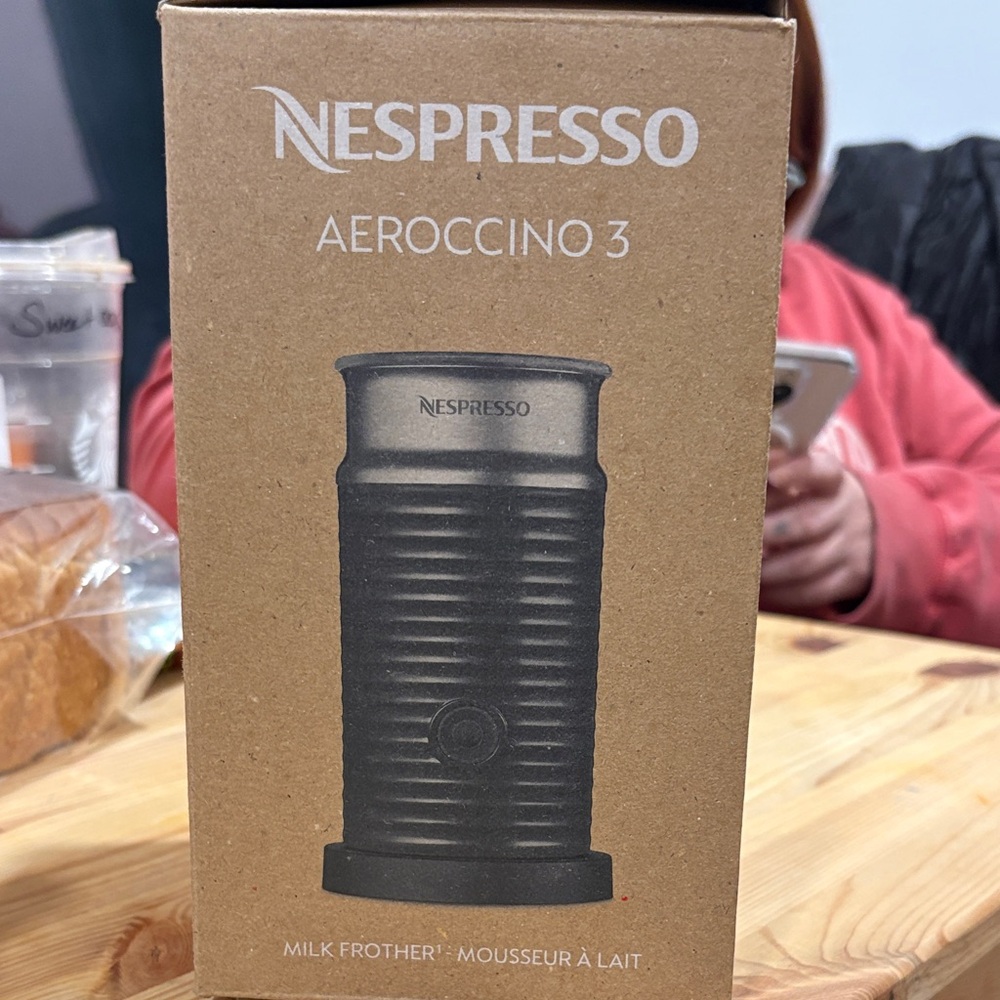 Nespresso Aeroccino 3 in Matte Black